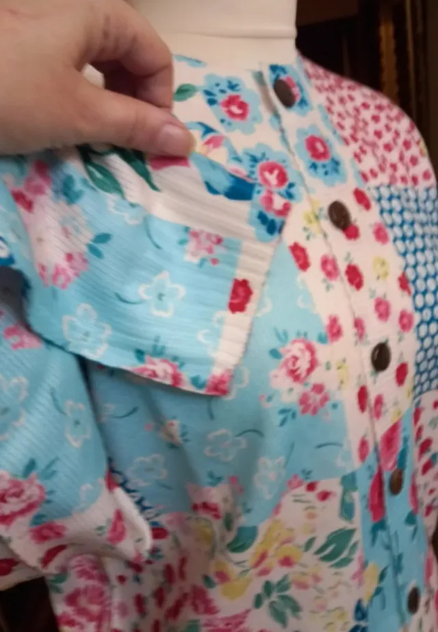 Cárdigan estampado patchwork flores