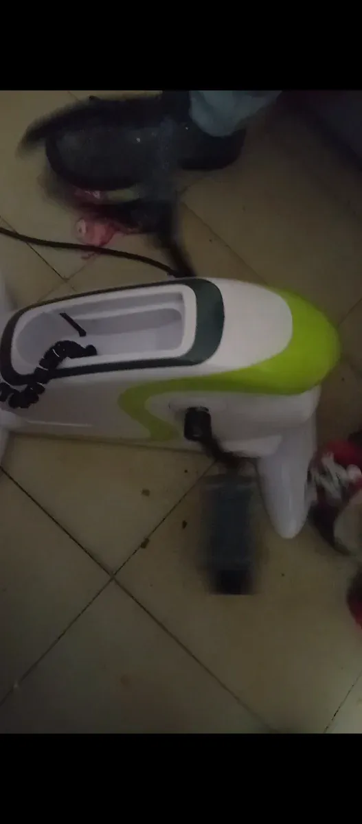 Máquina de pedales con control remoto