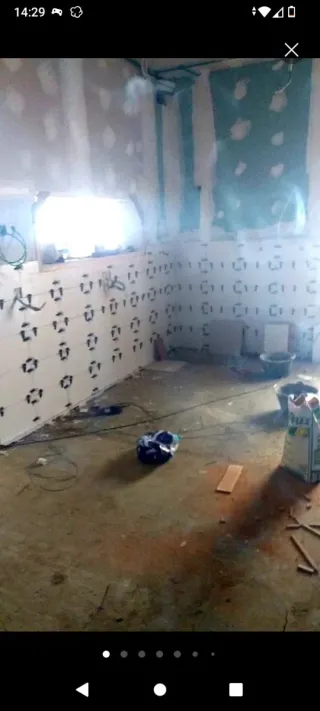 Alicatados y solados. Antonio.