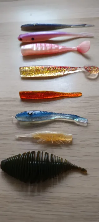 Lote de señuelos de pesca variados