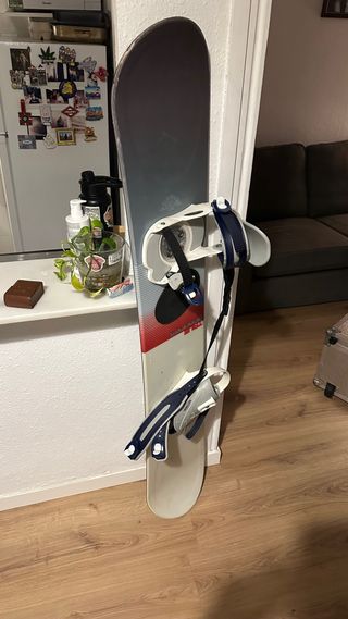 Tabla de Snowboard con Fijaciones
