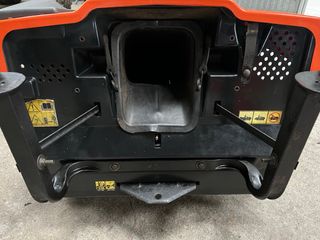 Cortacésped Husqvarna CT 130