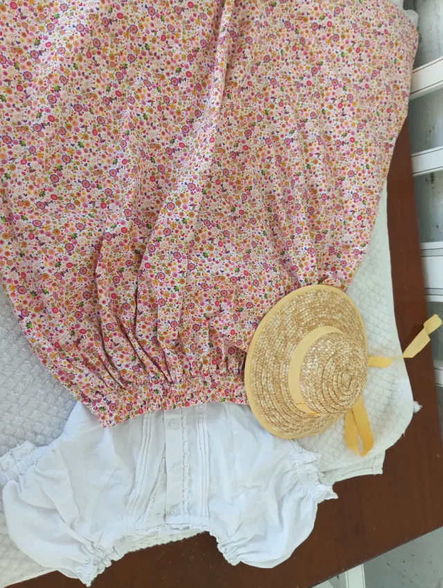 Traje típico canario floral