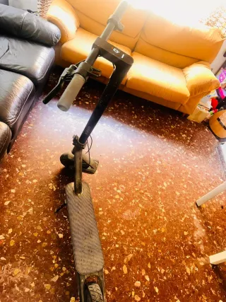 Patinete Xiaomi 4 Ultra casi nuevo