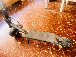 Patinete Xiaomi 4 Ultra casi nuevo