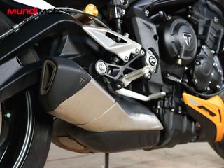 TRIUMPH STREET TRIPLE 765 RS