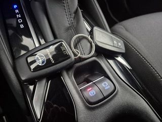 Toyota Corolla 1.8 125H ACTIVE TECH E-CVT TOU SPOR