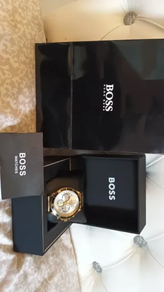 Reloj Hugo Boss Dorado y Negro