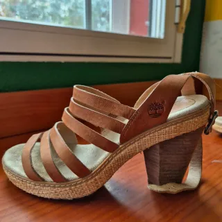 Sandalias Timberland Cuña Piel Marrón