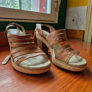 Sandalias Timberland Cuña Piel Marrón