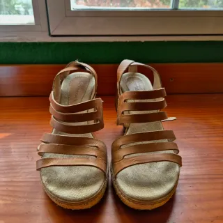 Sandalias Timberland Cuña Piel Marrón