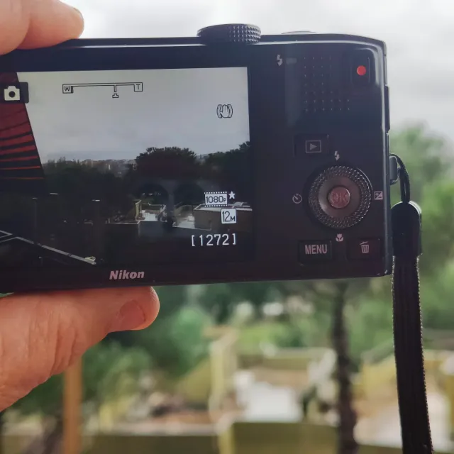 Nikon Coolpix S8100 fotocamera digitale