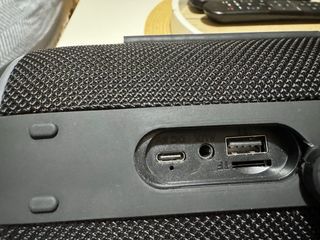 Altavoz Bluetooth JVC Negro y Naranja