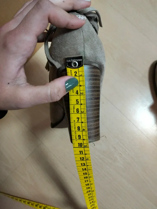 Botines beige tacón ancho Talla 40