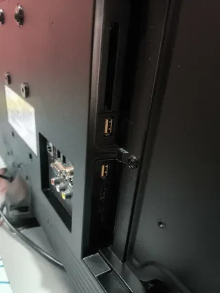 Smart TV Toshiba 32 con mando Google por voz.