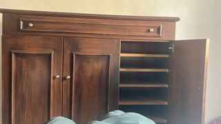 Zapatero madera hecho a mano