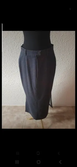 Falda larga brillos granate nueva