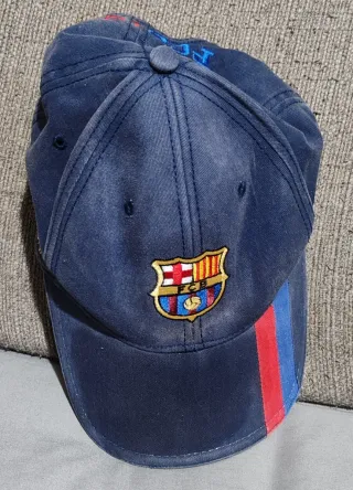 Lote de gorras. También se venden por separado.