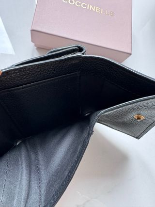 Portafoglio Coccinelle in pelle nero