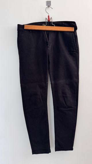 Pantalón negro Zara
