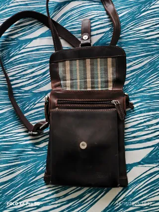 Bolso de piel marrón para hombre