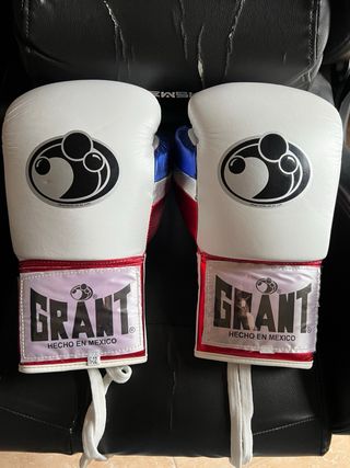 Guantes de Boxeo GRANT Blancos