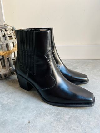 Botines cowboy Toral piel negros talla 37