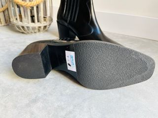 Botines cowboy Toral piel negros talla 37