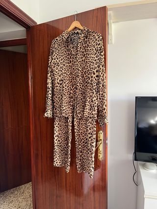 Conjunto estampado leopardo