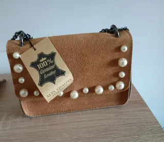 Bolso de piel auténtica con perlas