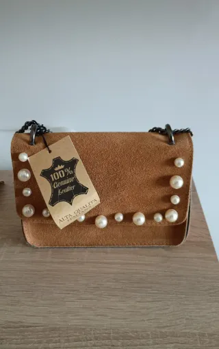 Bolso de piel auténtica con perlas