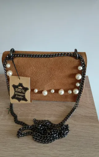Bolso de piel auténtica con perlas