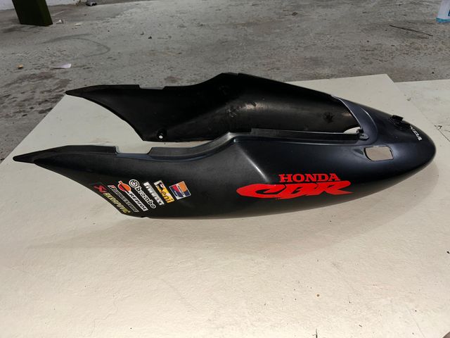 Carenado Lateral Honda CBR 600F