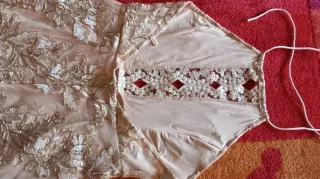 Vestido fiesta beige/dorado Talla S/36