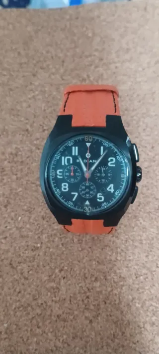 Reloj Radiant Negro y Naranja