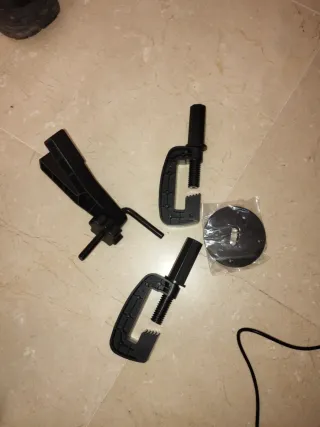 Volante simulador de juegos con pedales