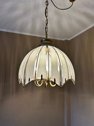 Lampadario a pendolo oro e bianco