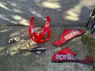 Piezas aprilia rs 2008