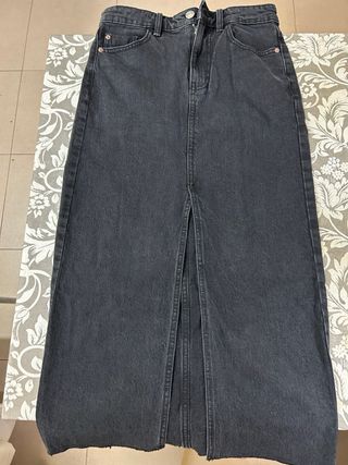 Falda larga vaquera negra Stradivarius