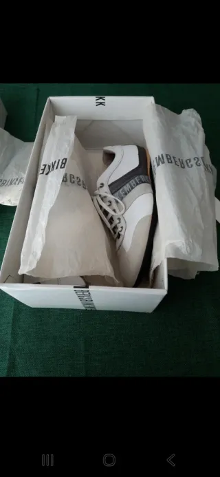 Scarpe uomo Bikkembergs bianche e grigie