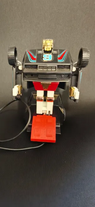 Coche teledirigido transformable años 80