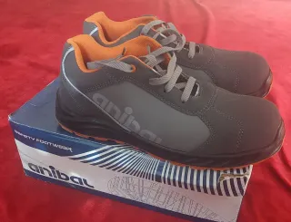 Zapatos de trabajo Anibal grises y naranjas