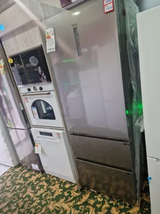 Frigorífico plateado