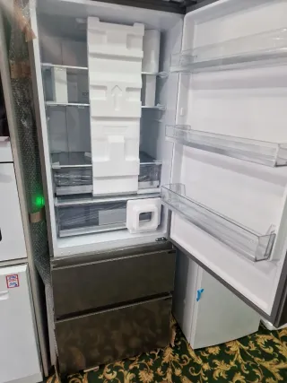 Frigorífico plateado