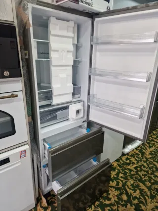 Frigorífico plateado