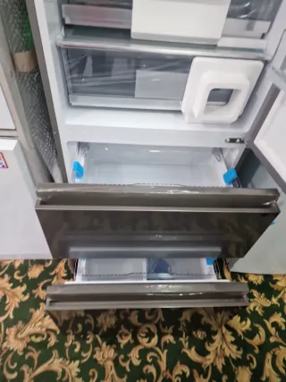 Frigorífico plateado