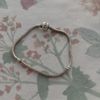 Pulsera Pandora Plata. 18 cm