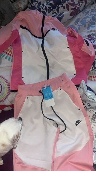 Conjunto Nike Chandal Rosa y Blancos consu etiketa