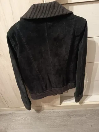 Cazadora Piel Negra Bershka Talla M