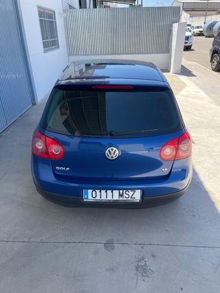 Volkswagen Golf 2005